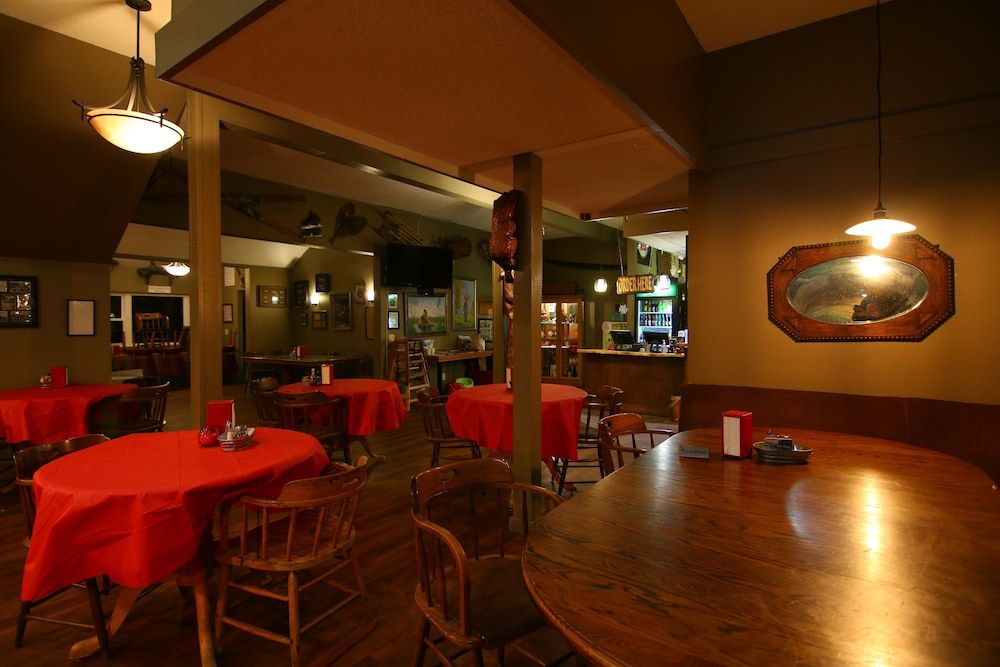 Ivy Bear B&P in Sandy, United States