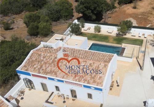 Monte Gerações Complete House Heated pool Typical Algarvian close to Quinta Lago Vale Lobo and Vilamoura — 4-Star Luxury Hotel in Almancil, Portugal