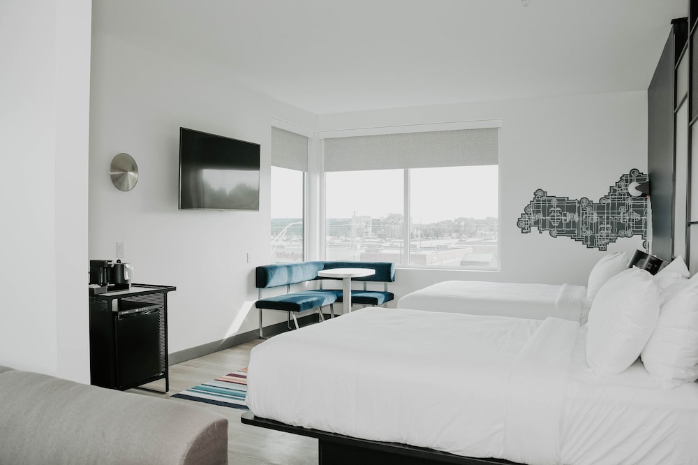 Aloft Omaha West - photo 17