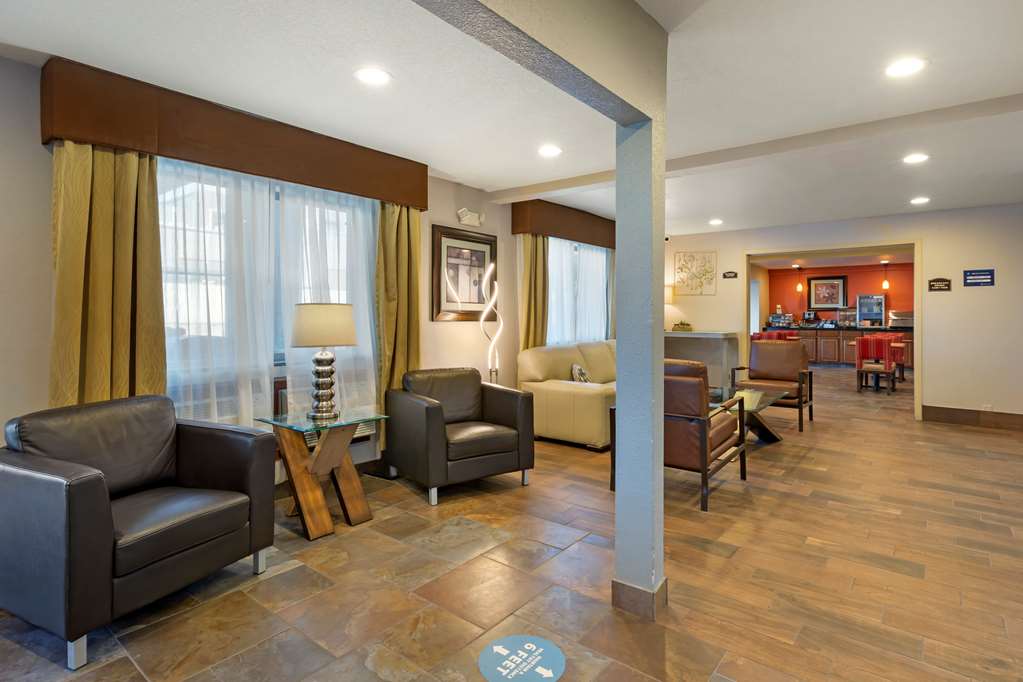 Best Western Plus Altoona Inn - photo 13