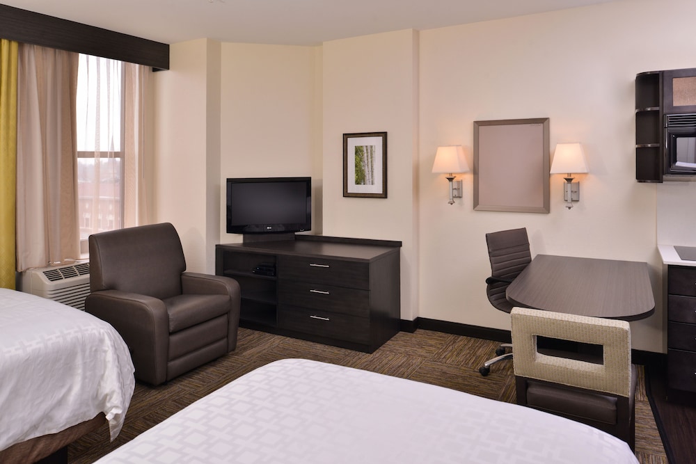 Candlewood Suites Terre Haute by IHG - photo 8