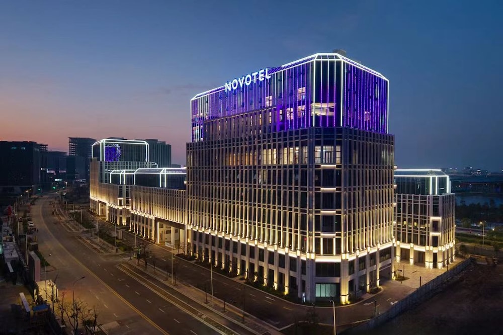 Novotel Shanghai Lingang — 4-Star Luxury Hotel in Shanghai, People's Republic of China