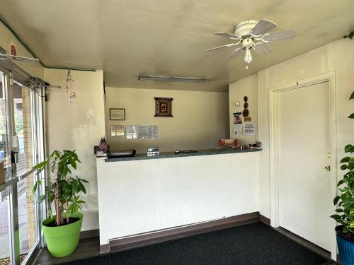 Holiday Motel Westfield - photo 4