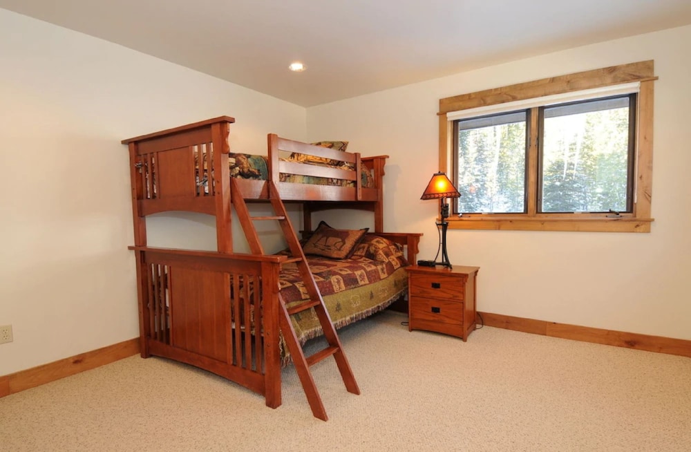 Vacation Rentals at Big Sky Resort - photo 10