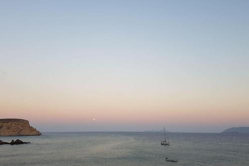 Porto Anafi — Anafi — photo 2