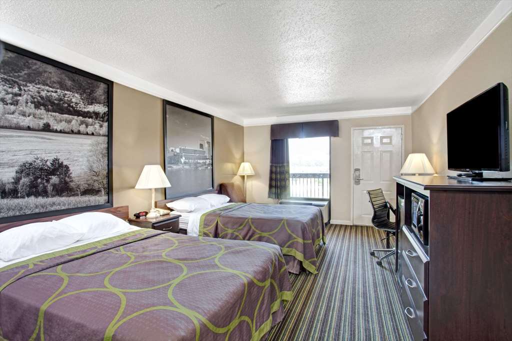 Super 8 by Wyndham Knoxville East - photo 13