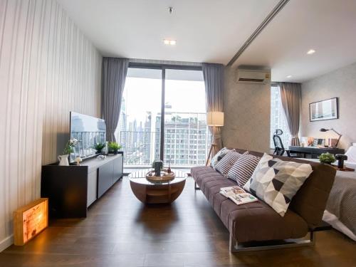 Modern High Rise 1BR Ultra Fast Wifi Sathorn
