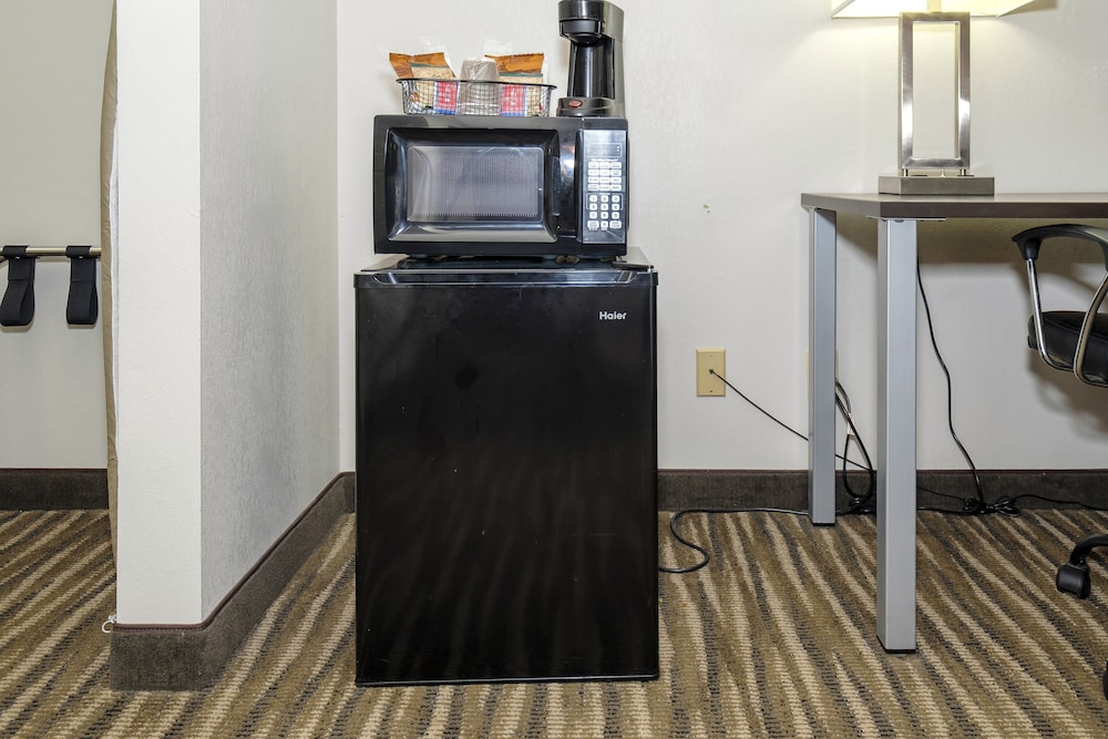 Red Roof Inn Defuniak Springs - photo 13
