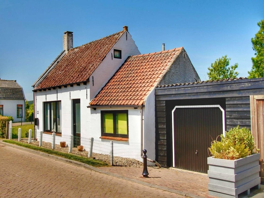 Pet Friendly Zeeland Getaway — Schoondijke — photo 2