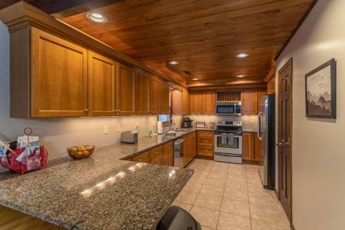 Banner Elk Lodge - photo 5