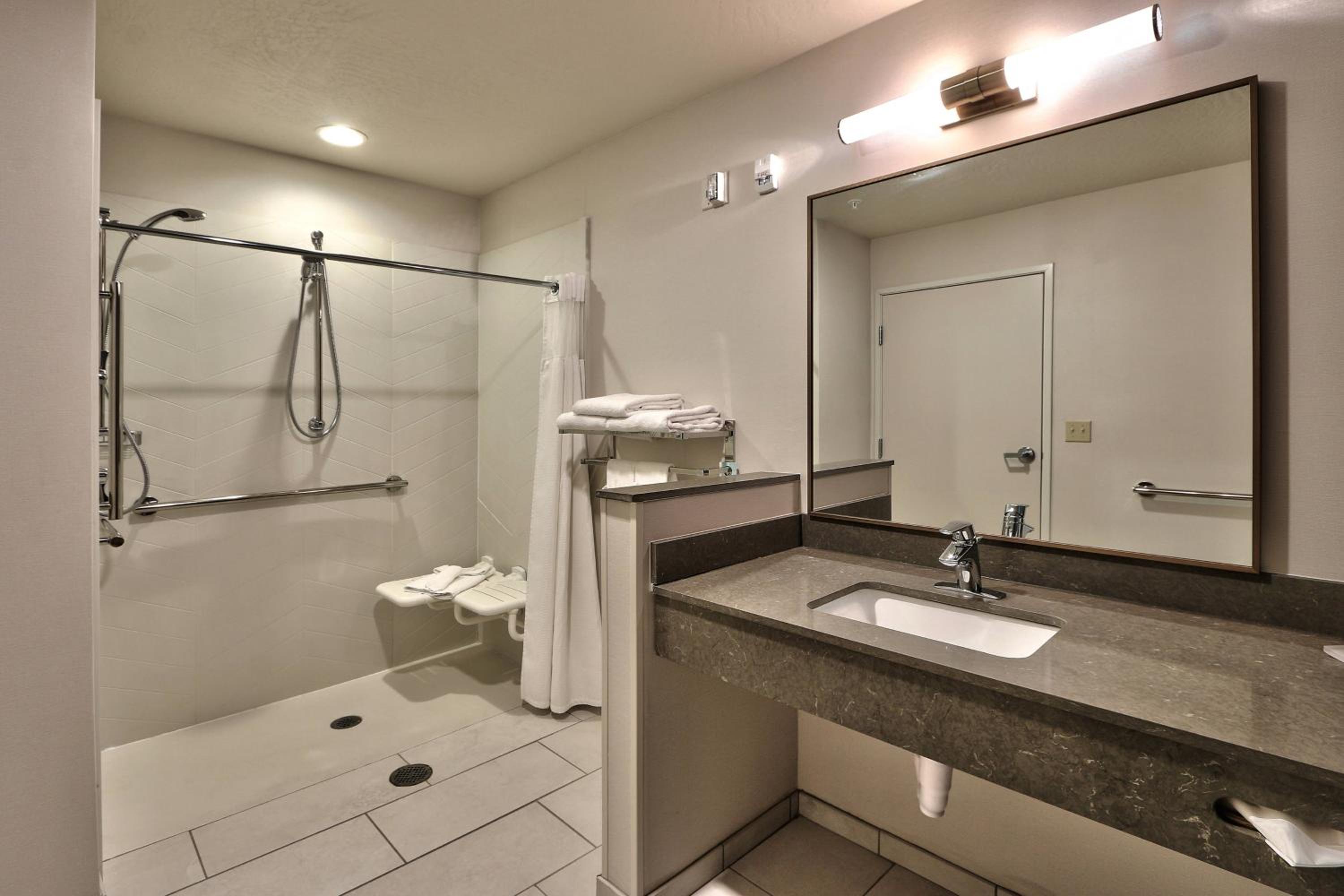 Fairfield Inn & Suites by Marriott Albuquerque North - photo 40
