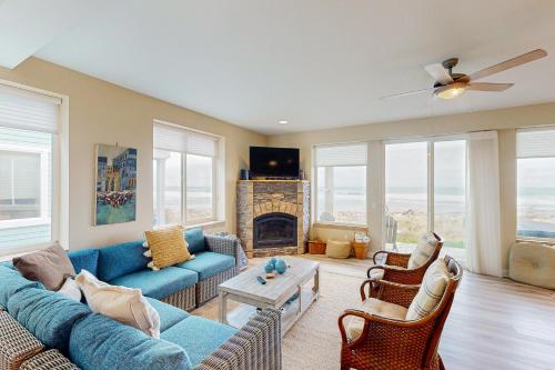 Waves & Wonder in Gold Beach, United States