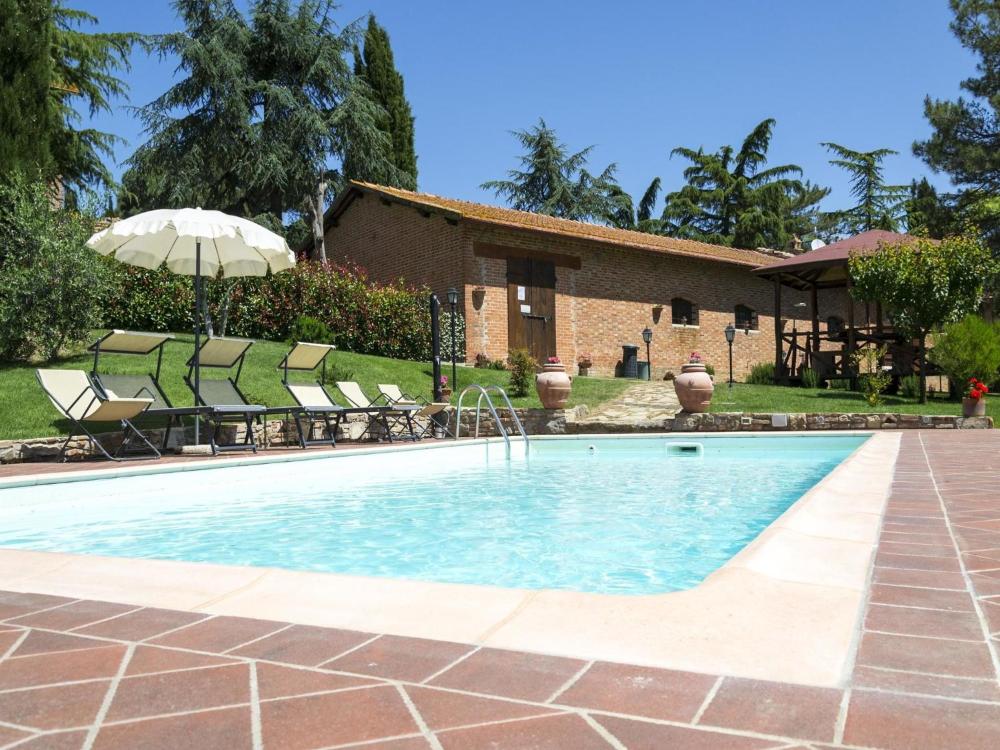 Villa Camelia — 4-Star Luxury Hotel in Cortona, Italy