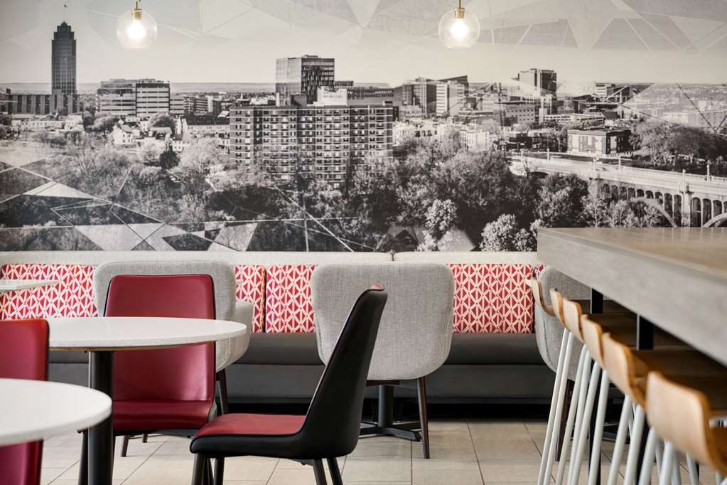 Ramada by Wyndham Allentown Bethlehem - photo 12