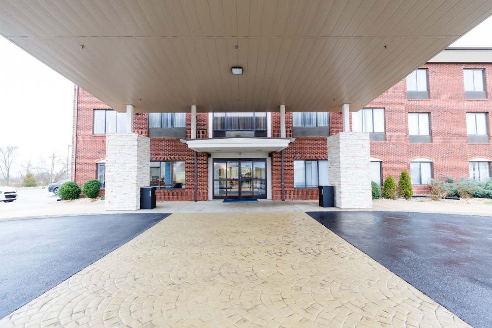 Holiday Inn Express & Suites Shelbyville by IHG - photo 22