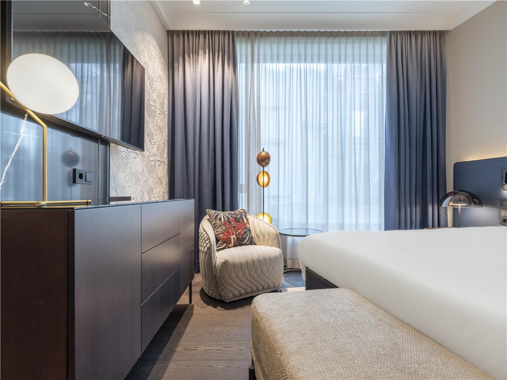 ICONS EHBB rooms Superior Room