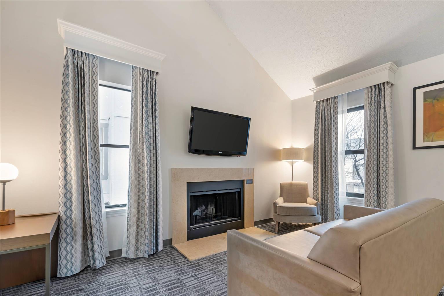 MainStay Suites St. Louis Galleria - photo 20