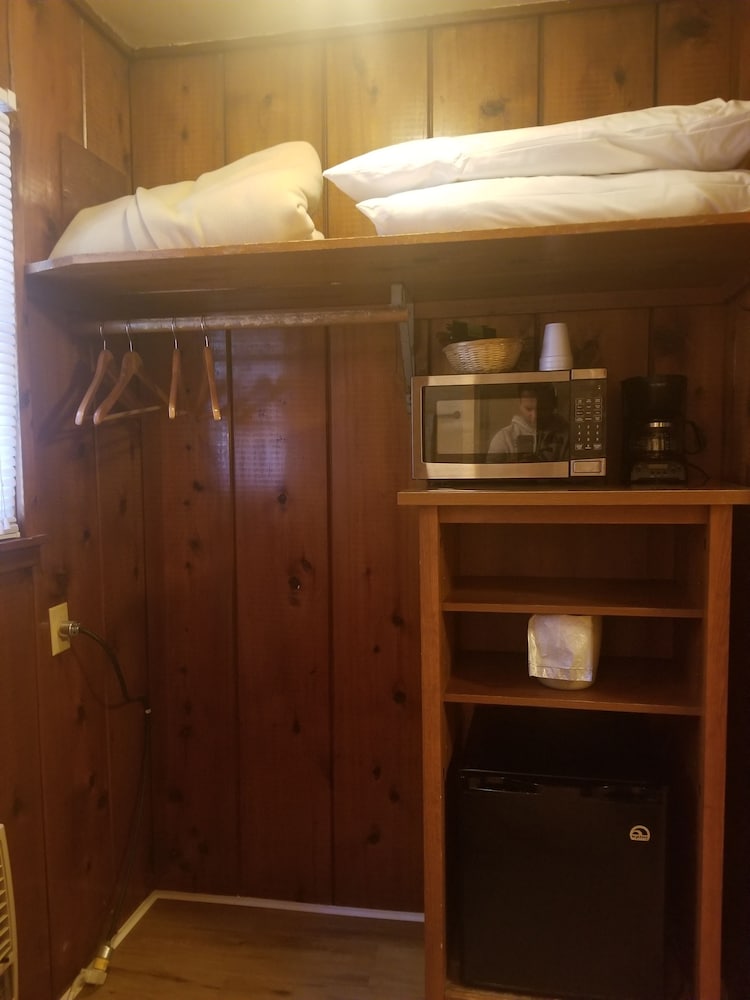 Kernville Inn - photo 19