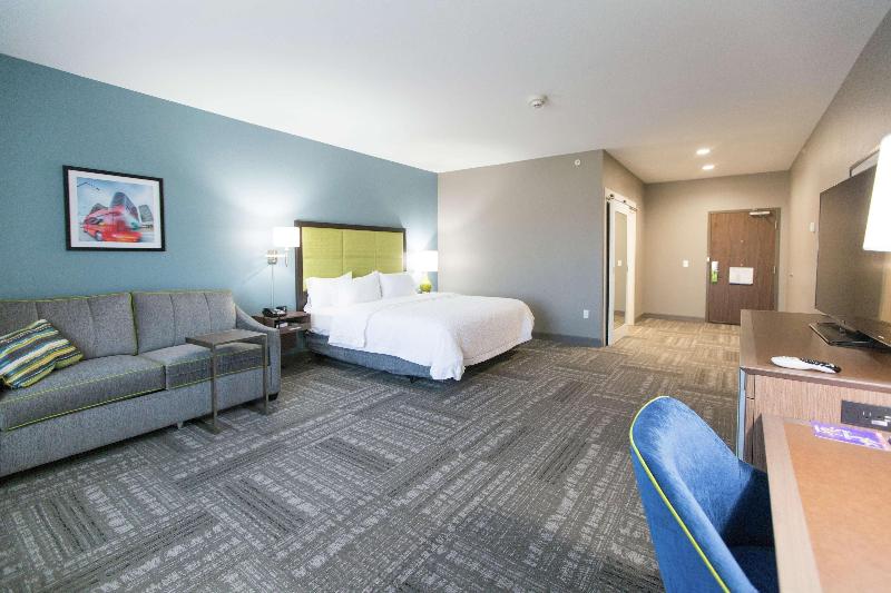 Hampton Inn & Suites Stroud - photo 46