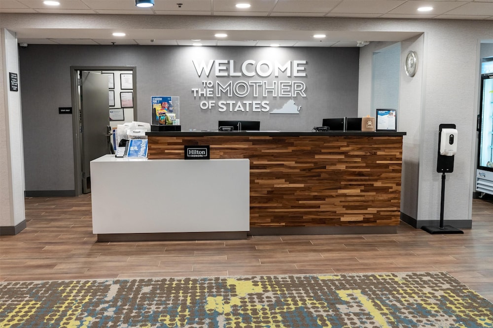 Hampton Inn & Suites Leesburg - photo 6