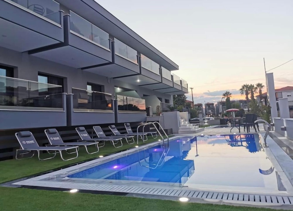 Best Paradise In Nikiti in Nikiti, Greece