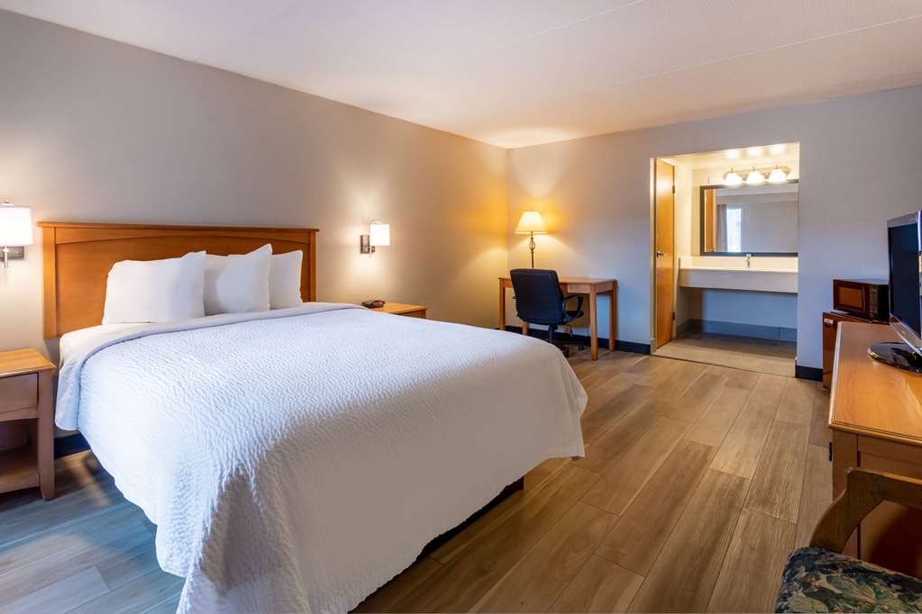 Days Inn Birch Run - photo 27