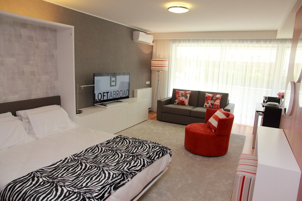 Loftabroad Studios — 4-Star Luxury Hotel in Porto, Portugal