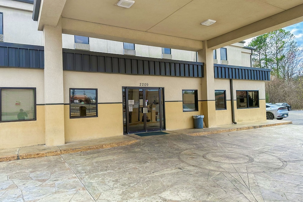 Oyo Hotel Rome West Ga - photo 57