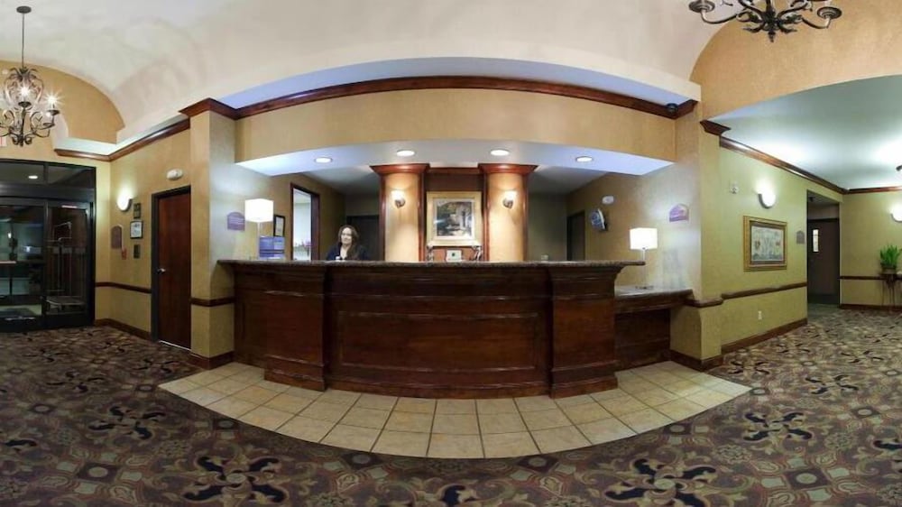 Holiday Inn Express Hotel & Suites Barstow Outlet Center an IHG Hotel - photo 2