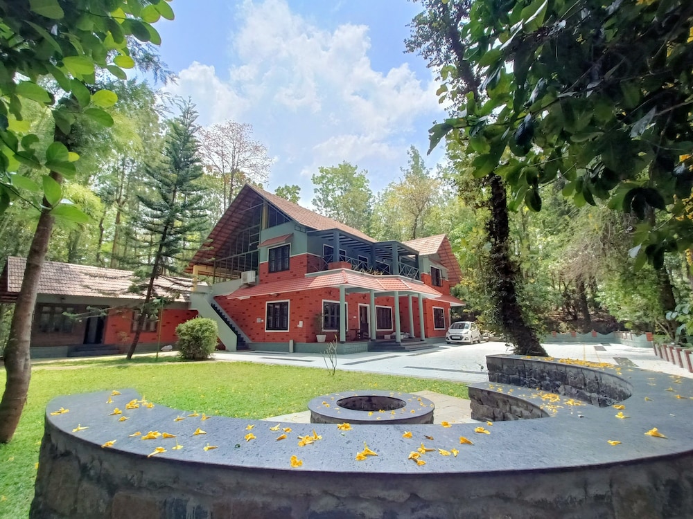 Adrak Mountain Mist Forest Resort in Kozhikode, India