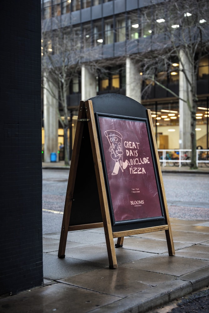 מזון ומשקאות