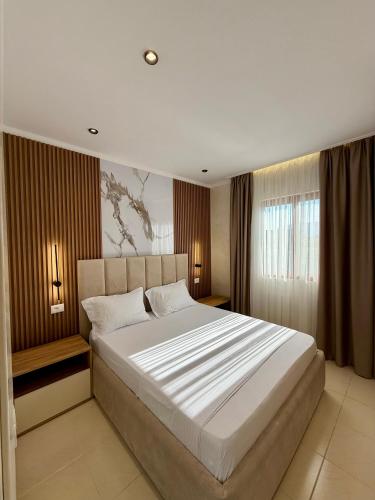 Kamberi Hotel & Apartments in Velipoje, Albania