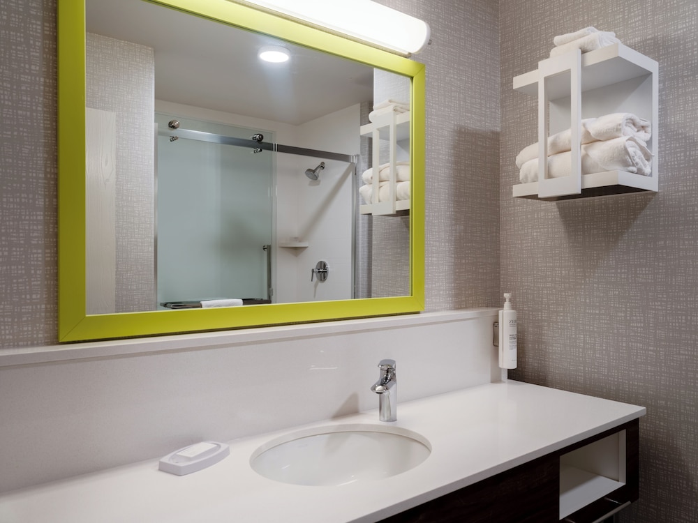 Hampton Inn & Suites Boise Meridian - photo 40