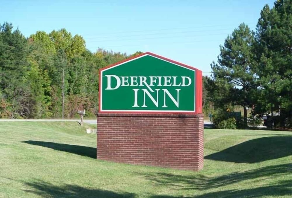 Deerfield Inn & Suites - photo 40