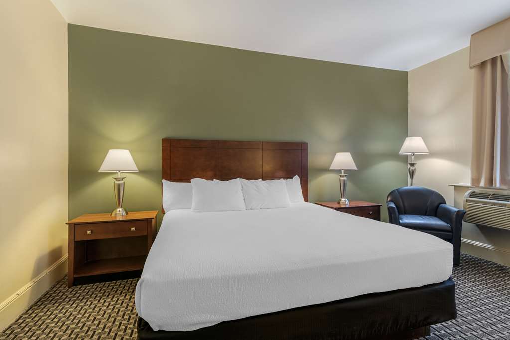 Best Western Plus Brunswick Bath - photo 30