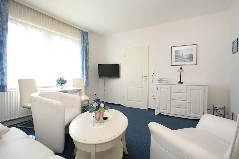 Hotel Pension Haus Hubertus — Borkum — photo 3