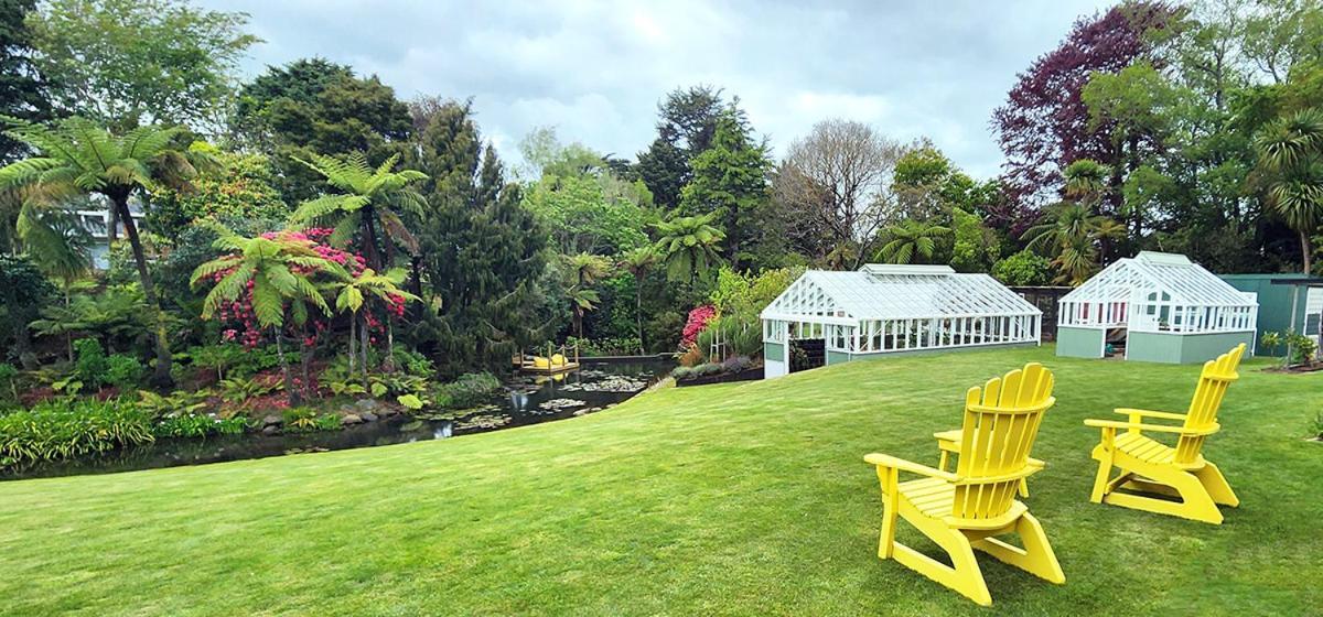 Brecon Pond Bed & Breakfast — 4-Star Luxury Hotel in Wanaka, New Zealand