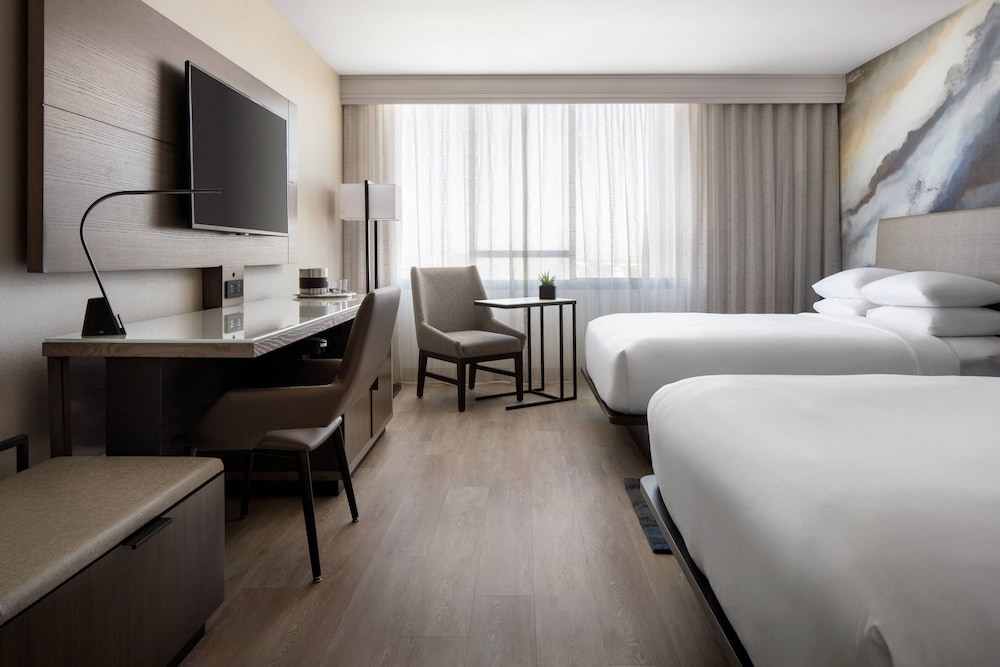 Torrance Marriott Redondo Beach - photo 10