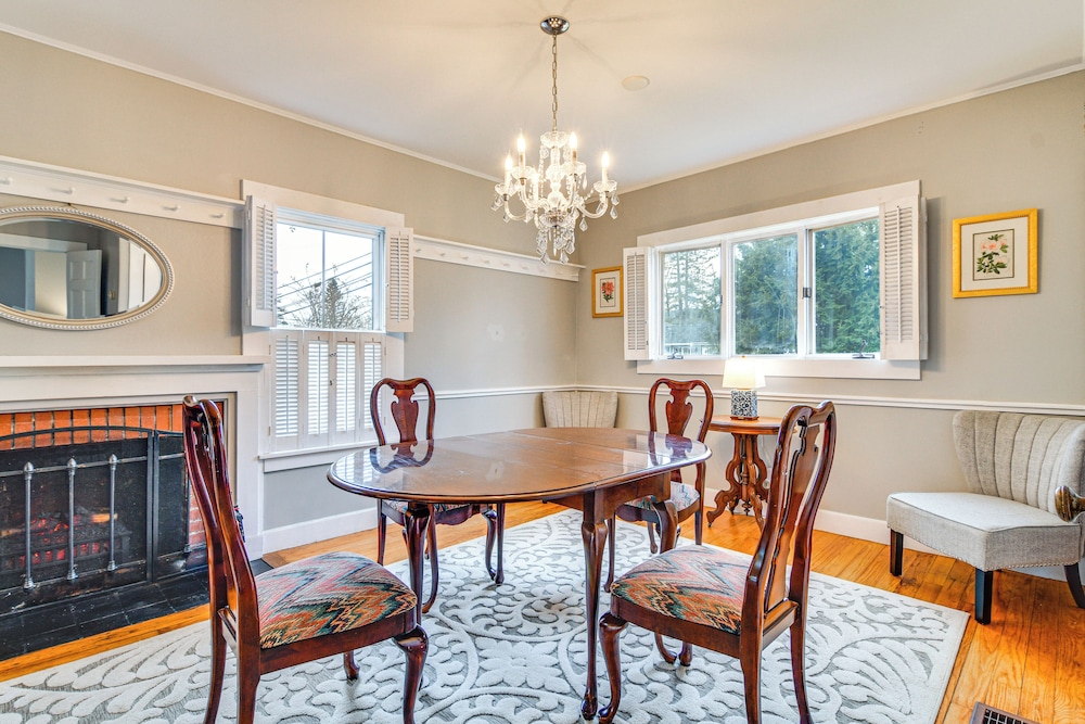 Ski Hike & Fish: Dog friendly Gem in Conway in North Conway, United States