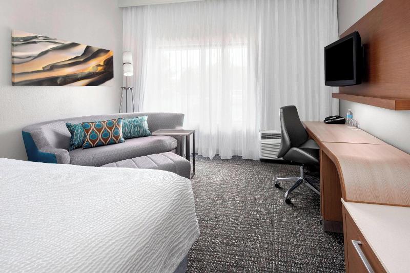 Courtyard Bowling Green Convention Center - photo 73