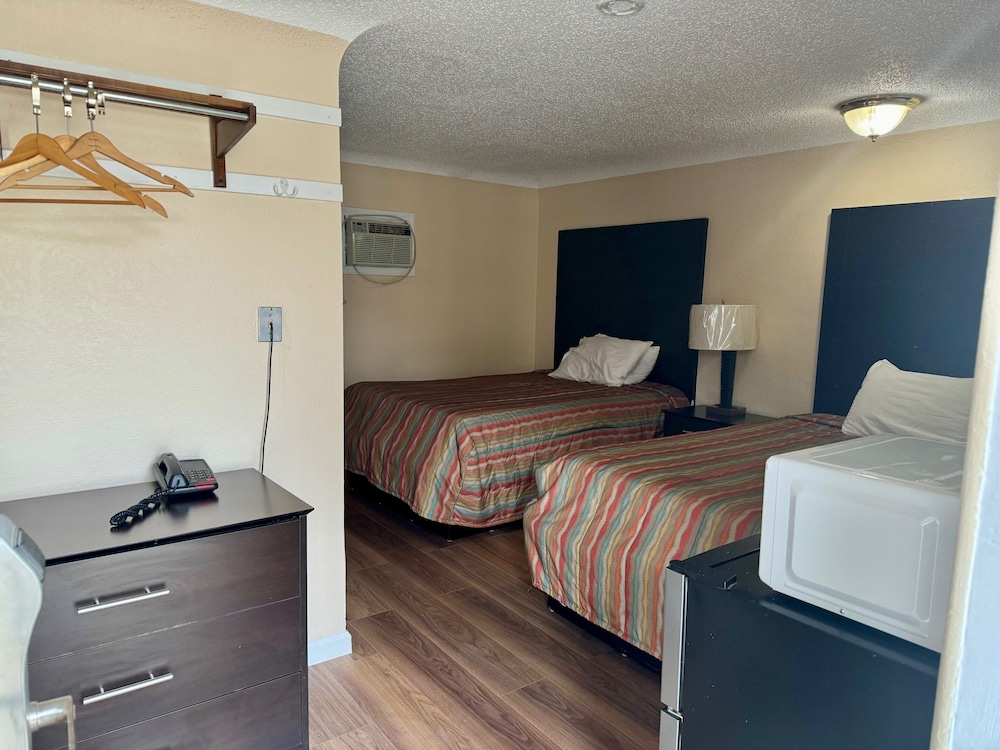 Gratiot View Motel - photo 21