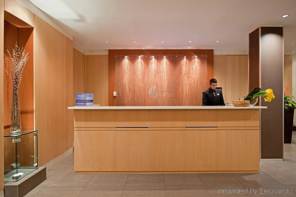 Hotel Indigo Boston Newton Riverside - photo 27