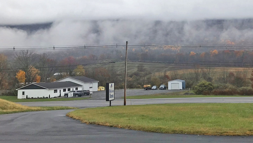 Relax Inn Altoona - photo 104