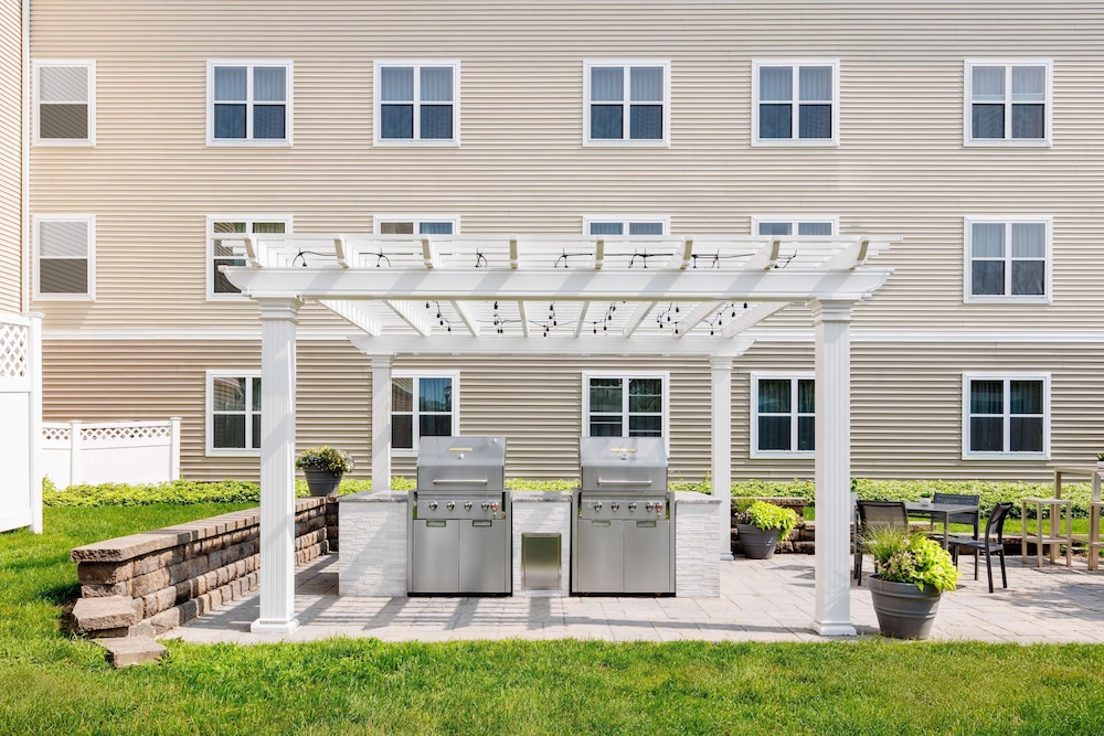 Homewood Suites by Hilton Portsmouth - photo 36