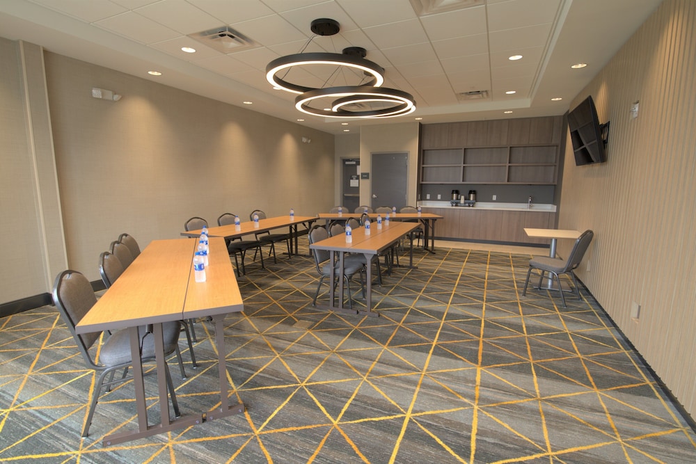 Holiday Inn Hotel & Suites Hopkinsville Convention Ctr by IHG - photo 20