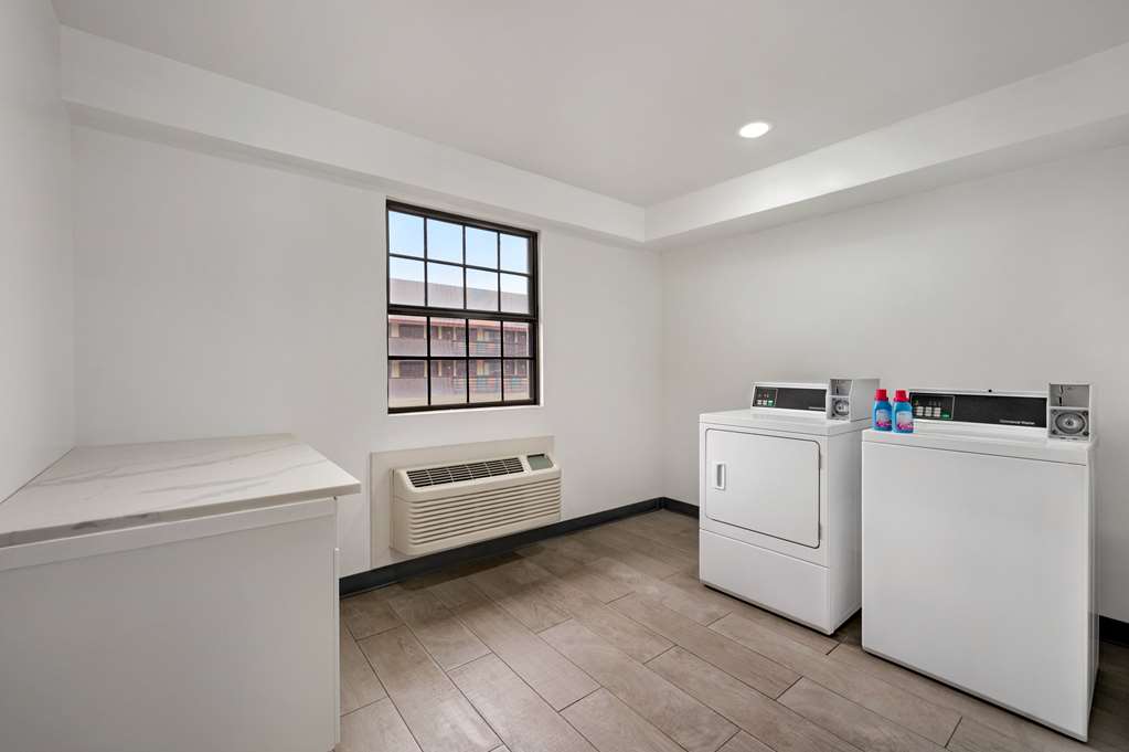 La Quinta Inn by Wyndham Columbus Airport Area - photo 38