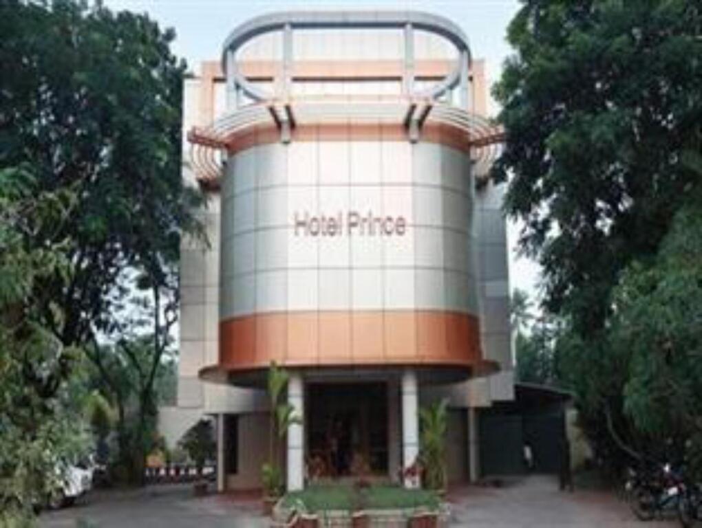 Alleppey Prince Hotel in Alleppey, India