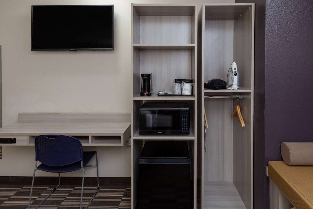 Microtel Inn & Suites by Wyndham Bossier City - photo 51