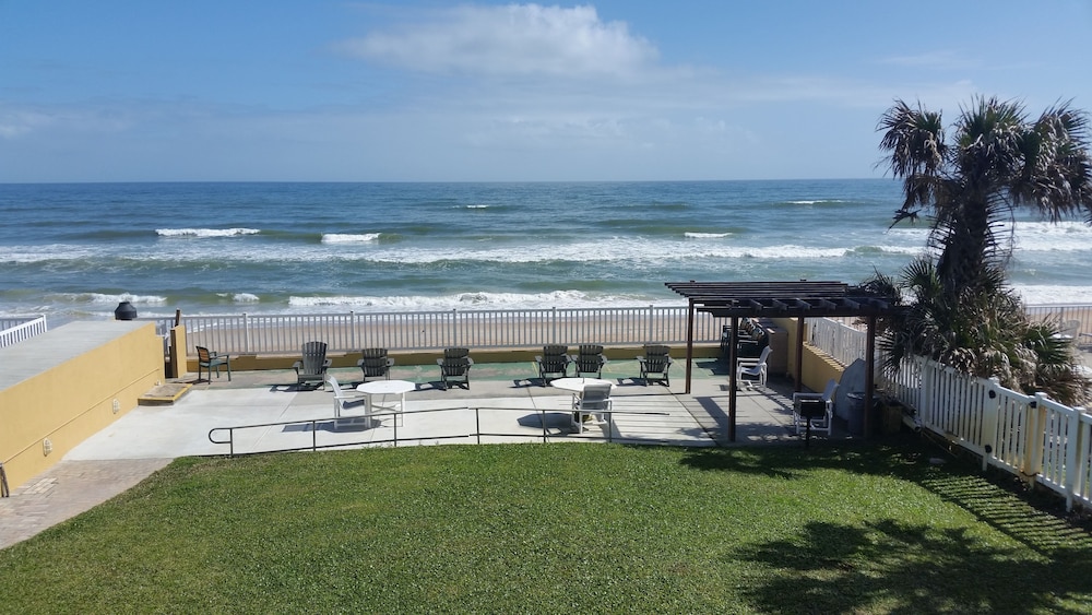 Driftwood Beach Motel - photo 138