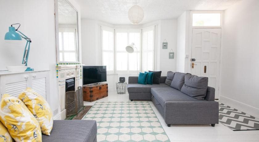Beach Cottage 5879455 — Worthing